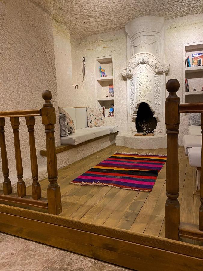 Abu Hayat Cave Suites Ortahisar エクステリア 写真