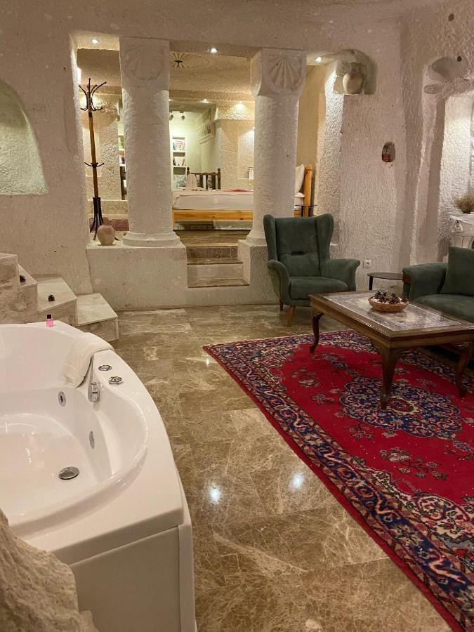 Abu Hayat Cave Suites Ortahisar エクステリア 写真