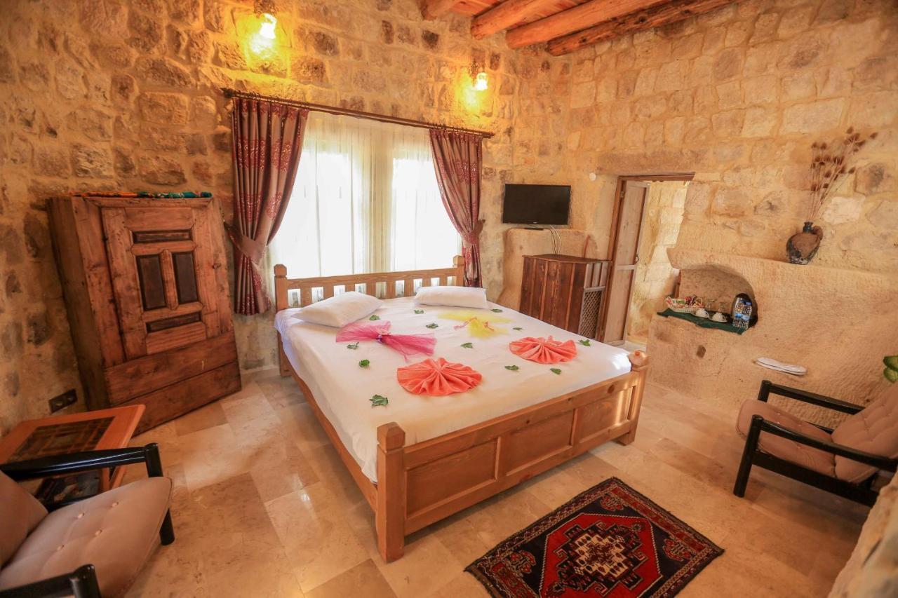 Abu Hayat Cave Suites Ortahisar エクステリア 写真